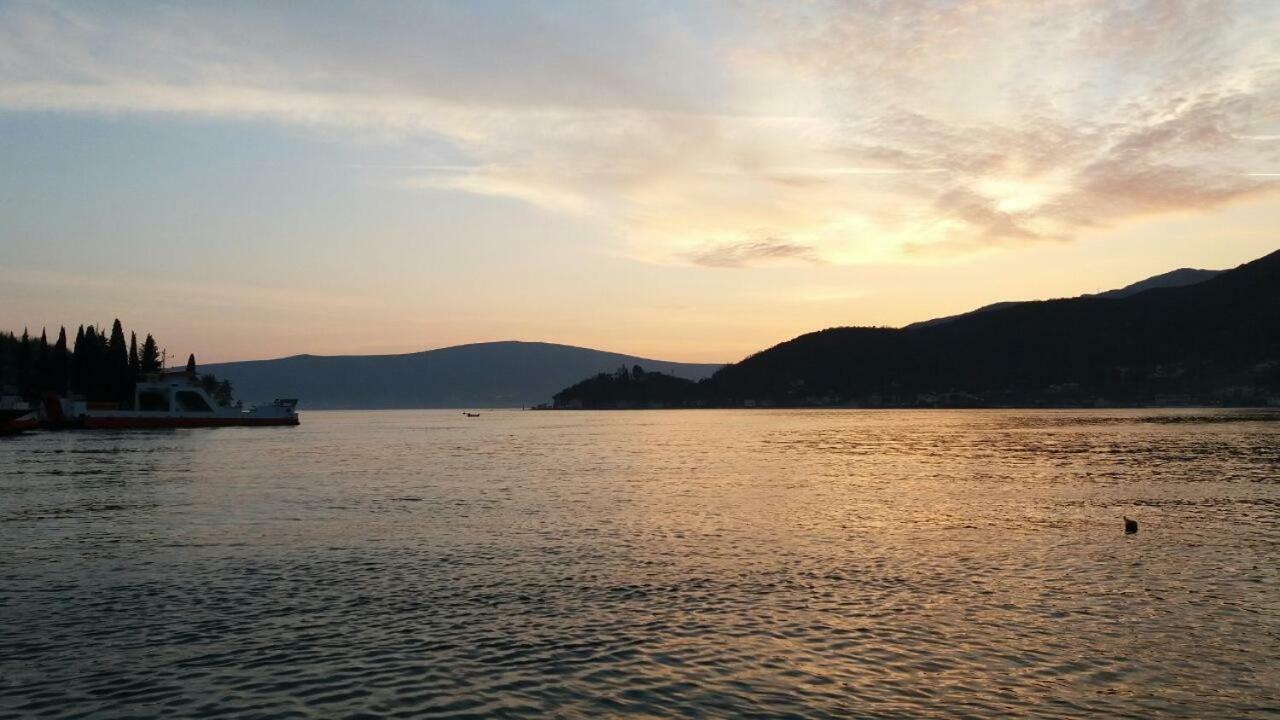 House By The Sea Villa Tivat Exterior photo